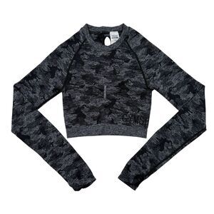 Gymshark Adapt Camo Seamless Long Sleeve Crop Top Size Small Gray‎ Activewear
